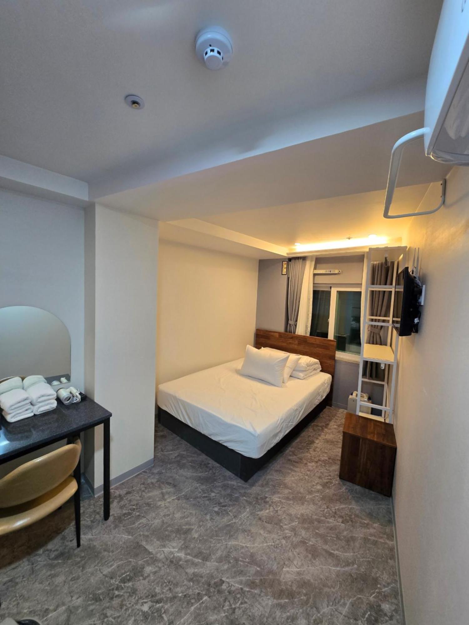 K-stay Dongdaemun Hostel *
